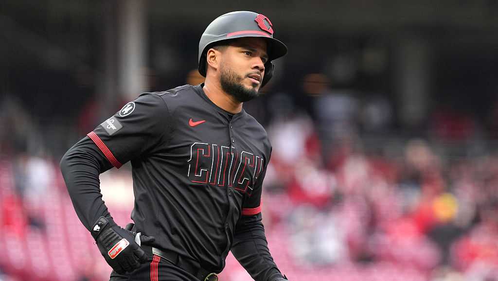 Reds release Jeimer Candelario from free agency contract