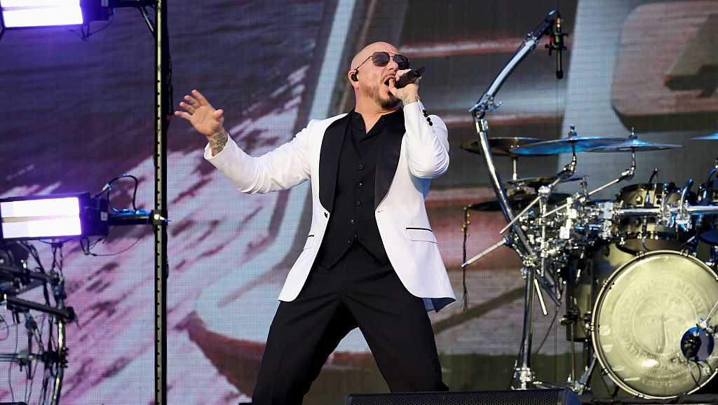 Pitbull joining Tim McGraw at pregame concert for MLB Speedway Classic