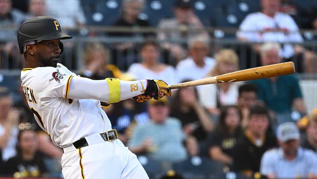 Burrows' throws 5 1/3 shutout innings as Pirates take down Astros 3-0