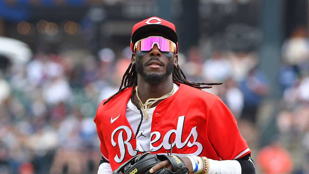 Reds giving away Elly De La Cruz bobbleheads for second time this season