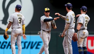 Brewers complete 3-game sweep against Twins