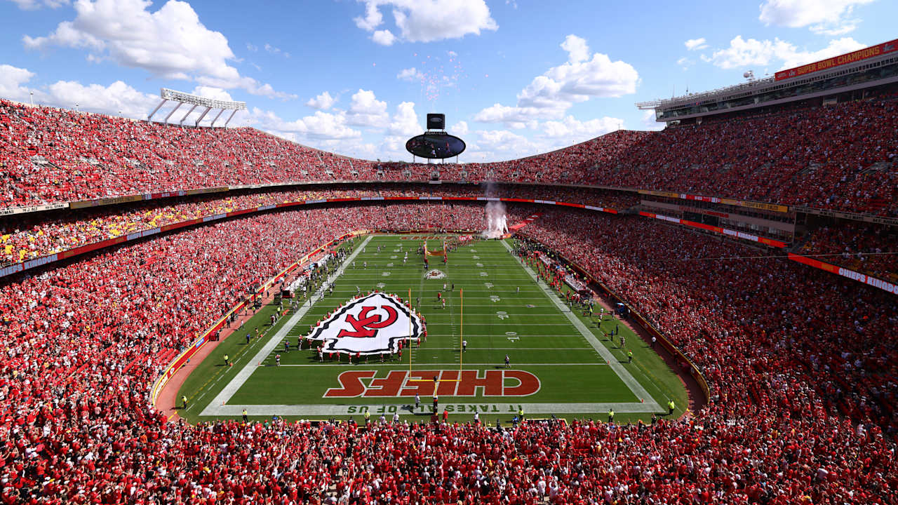 Missouri Senate approves plan to keep Kansas City Chiefs, Royals in state