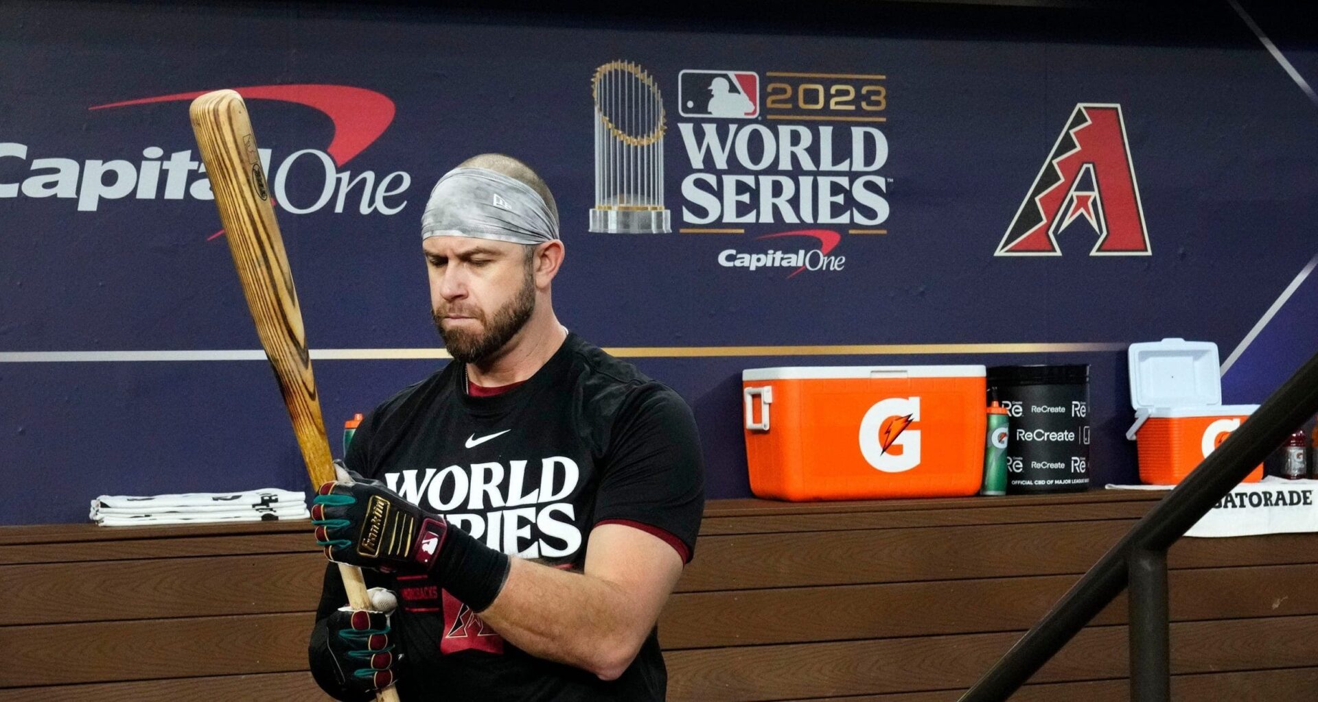 Evan Longoria Bids Emotional Farewell to MLB as Rays Icon