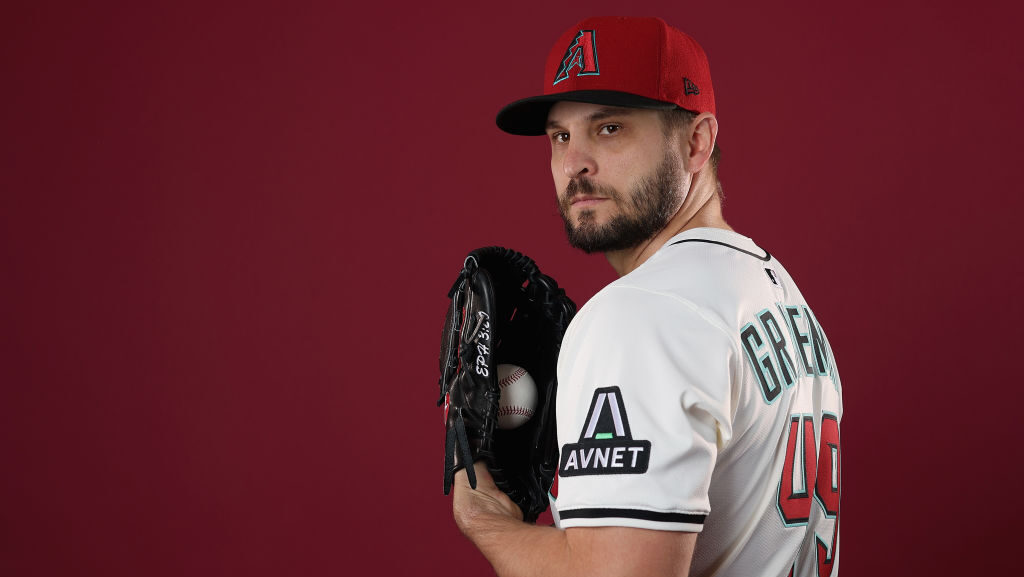 Diamondbacks place RHP Kendall Graveman on 15-day IL