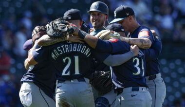Game Recap: Mariners outslug Cubs for series win