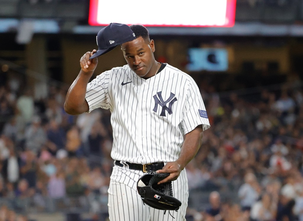 Luis Severino tips his cap to the crowd.