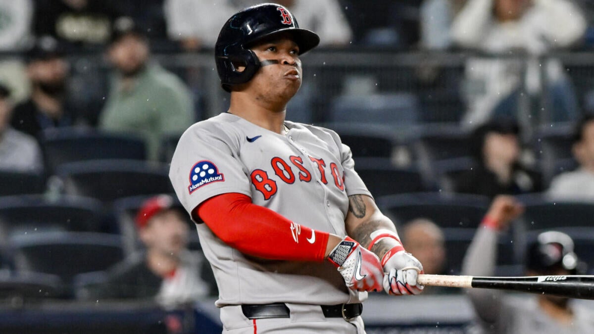 Fantasy Baseball: Shocking Rafael Devers trade clears up Red Sox logjam, gives slugger fresh start with Giants