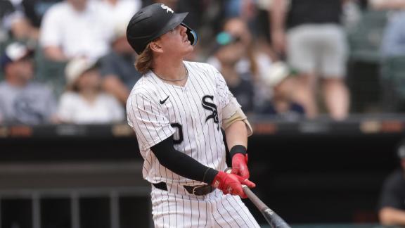 Elko hits 2-run HR, Houser pitches 6 strong innings as White Sox beat Royals 4-1