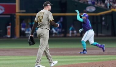 Padres offense remains stuck in loss to Diamondbacks