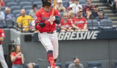 Nolan Jones scores go-ahead run on throwing error in 7th, Guards beat Astros 4-2
