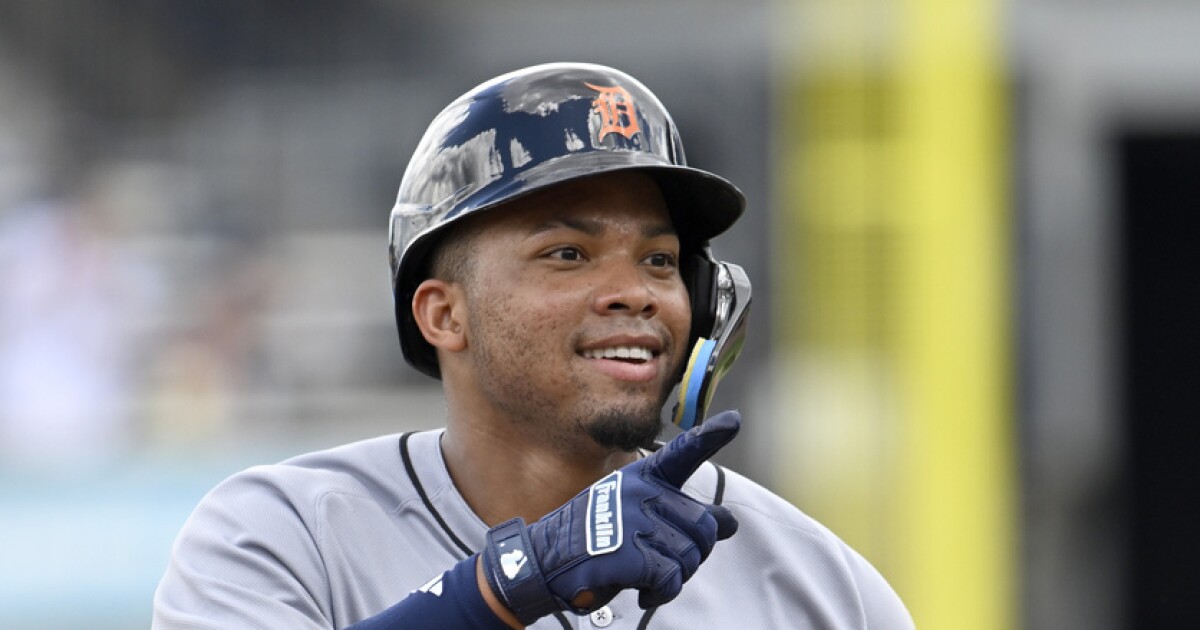 Tigers salvage series with Rays in dominant win