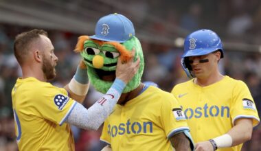 Wilyer Abreu hits 3-run HR to start Boston's 15-1 blowout over Toronto