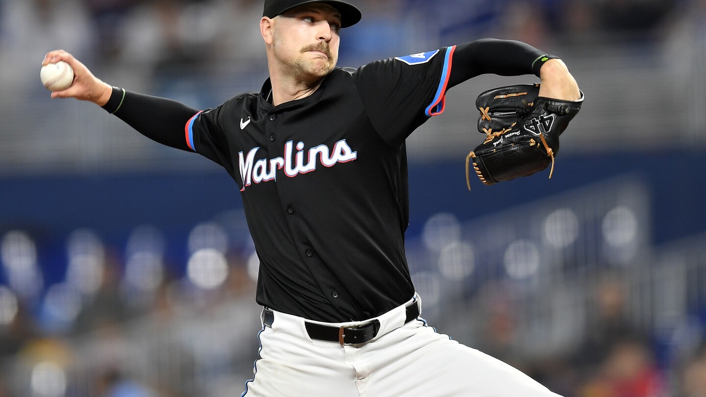 Ramírez hits 3-run homer to leads Marlins to 6-2 win over Braves