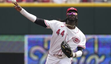 De La Cruz out of Reds' lineup against Arizona after flight from Dominican Republic canceled