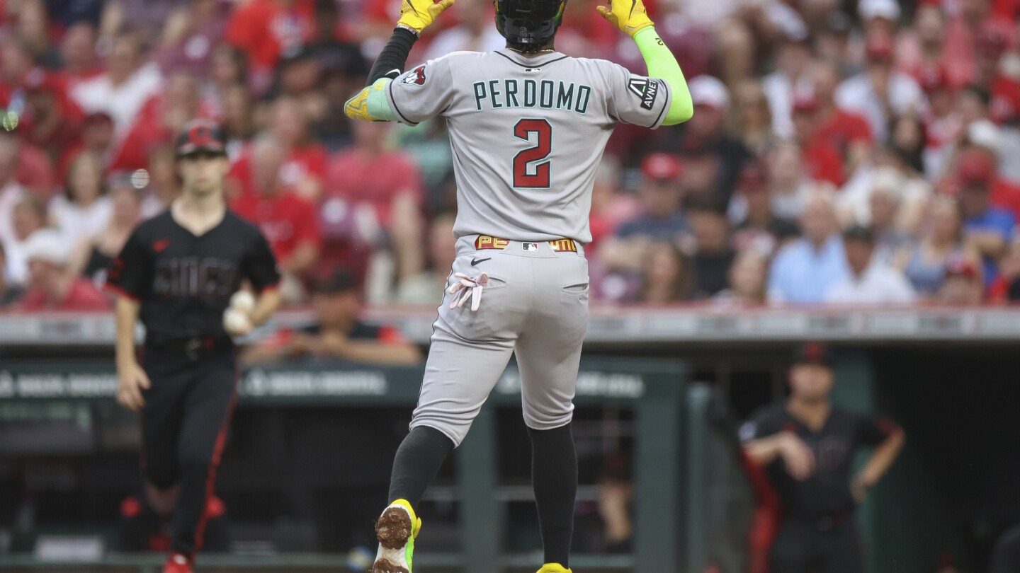 D-backs and Reds suspended after 6 innings by rain, will resume Saturday