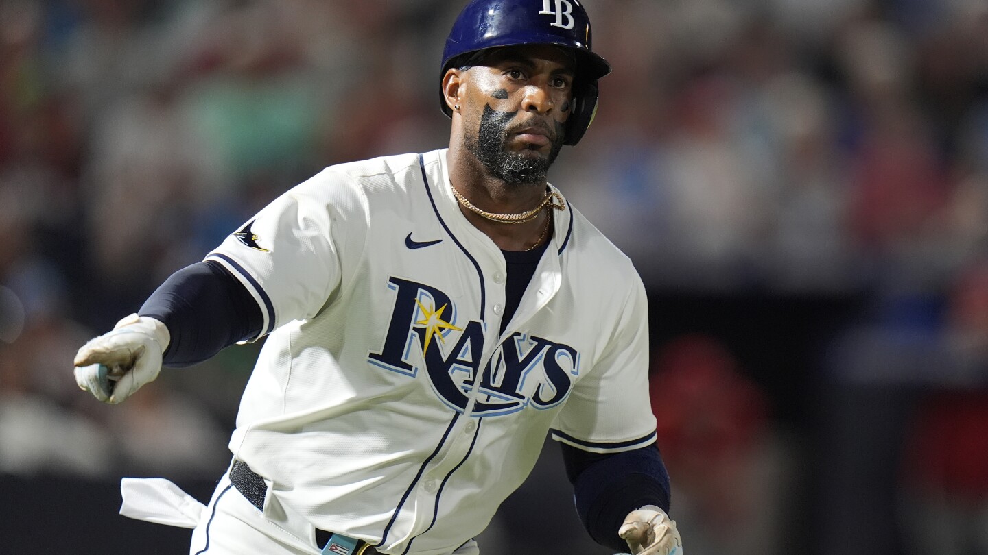 Rays slugger Yandy Díaz to miss series at Toronto because of passport renewal issue