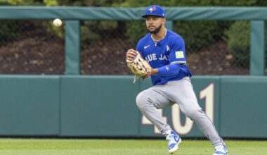 Blue Jays lose center fielders Clase and Straw to injury in consecutive innings against Arizona