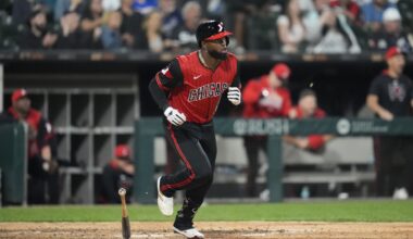 Robert drives in 3 runs as the White Sox beat the Royals 7-2