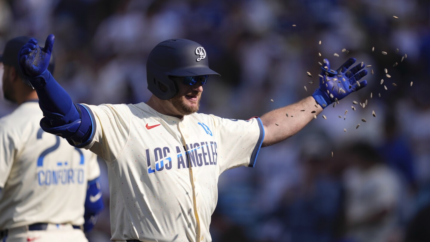 Muncy powers Dodgers with 7 RBIs in 18-2 rout of Yankees, LA's most runs ever vs New York