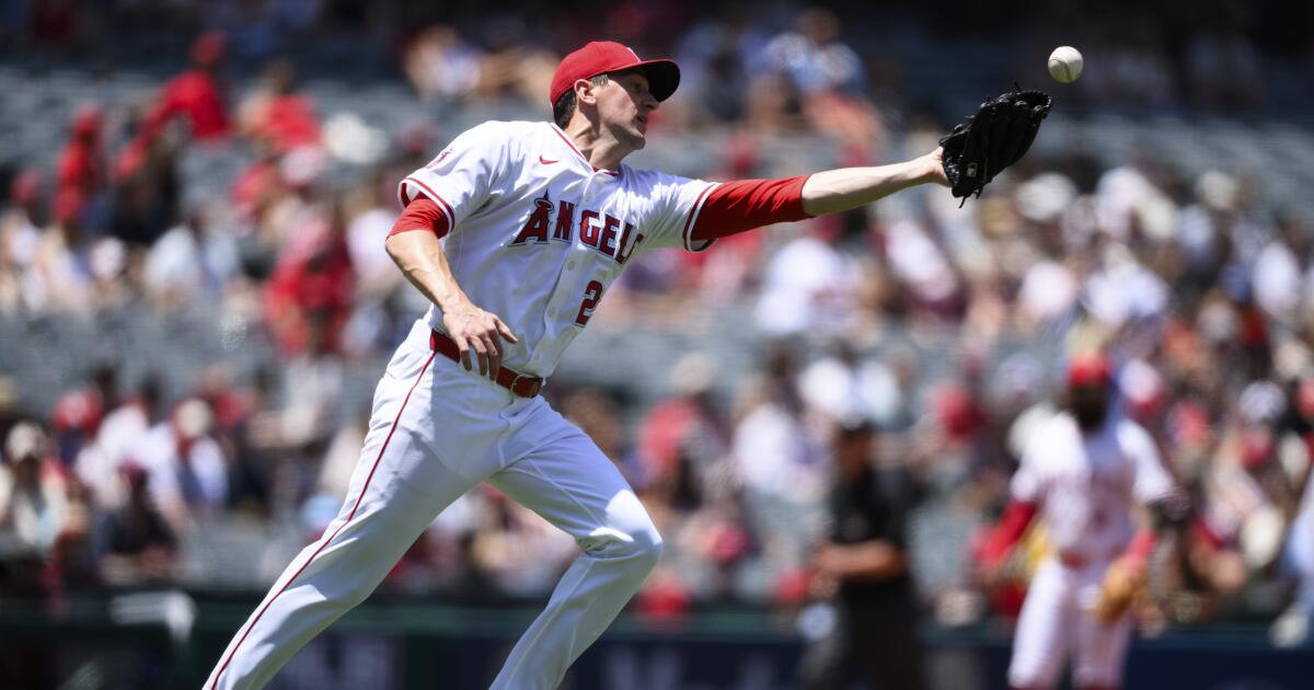 Angels' comeback falls short in ninth inning of loss to Astros