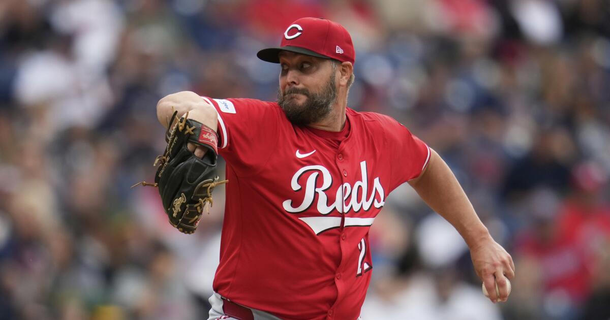 Wade Miley declines to address accusation about Tyler Skaggs' death