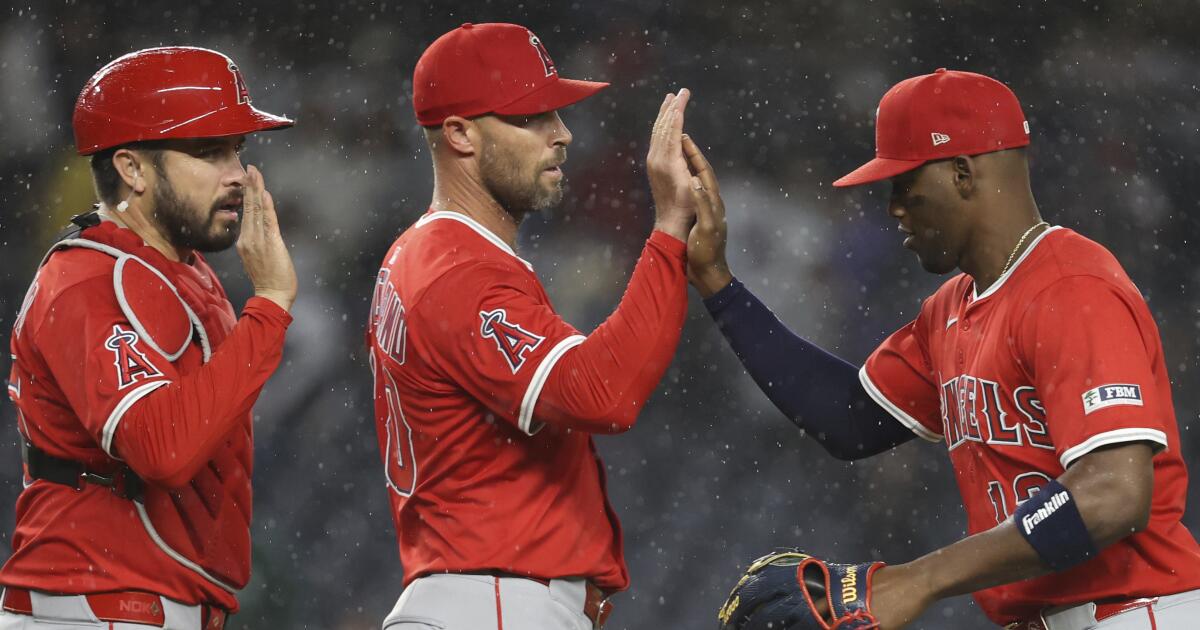 Nolan Schanuel lifts Angels over Yankees in the 11th