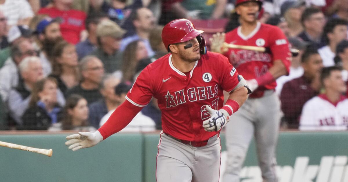 Mike Trout hits 454-foot home run in Angels' win over Red Sox