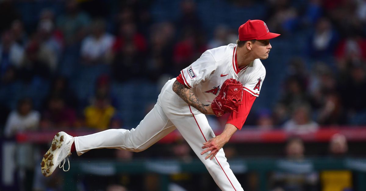 Dodgers roster: Garrett McDaniels from Angels, José Ureña free agent