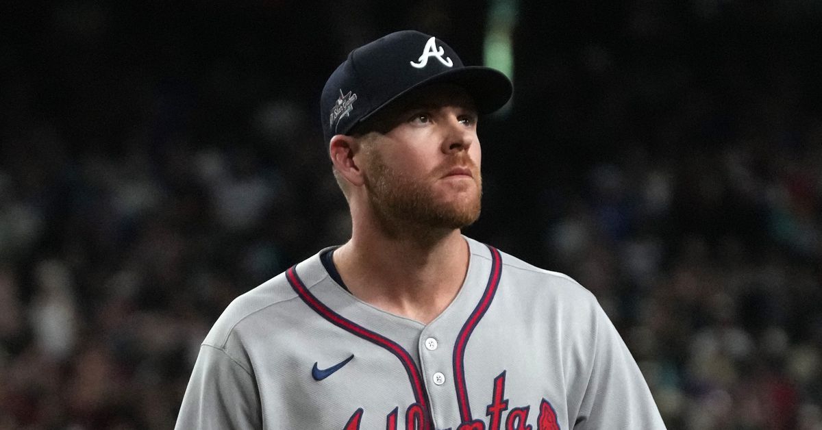 How long until Aaron Bummer gets an opportunity to close?