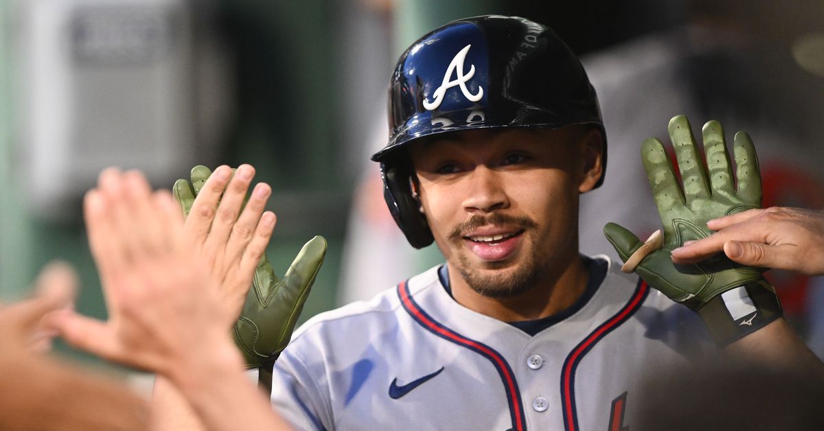 Atlanta Braves C Drake Baldwin hits the ball where he wants