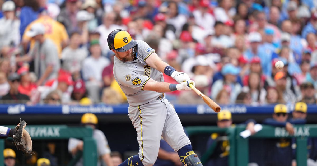 Brewers put 17 runs and 23 hits on Phillies in thrashing