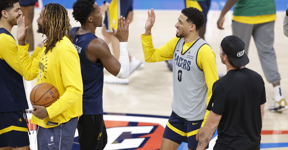 Thursday Flakes: NBA Finals, An Elephant and Twins?!