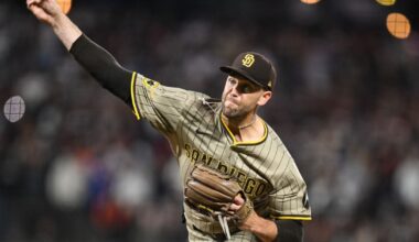 Padres fumble five-run lead, lose to Giants