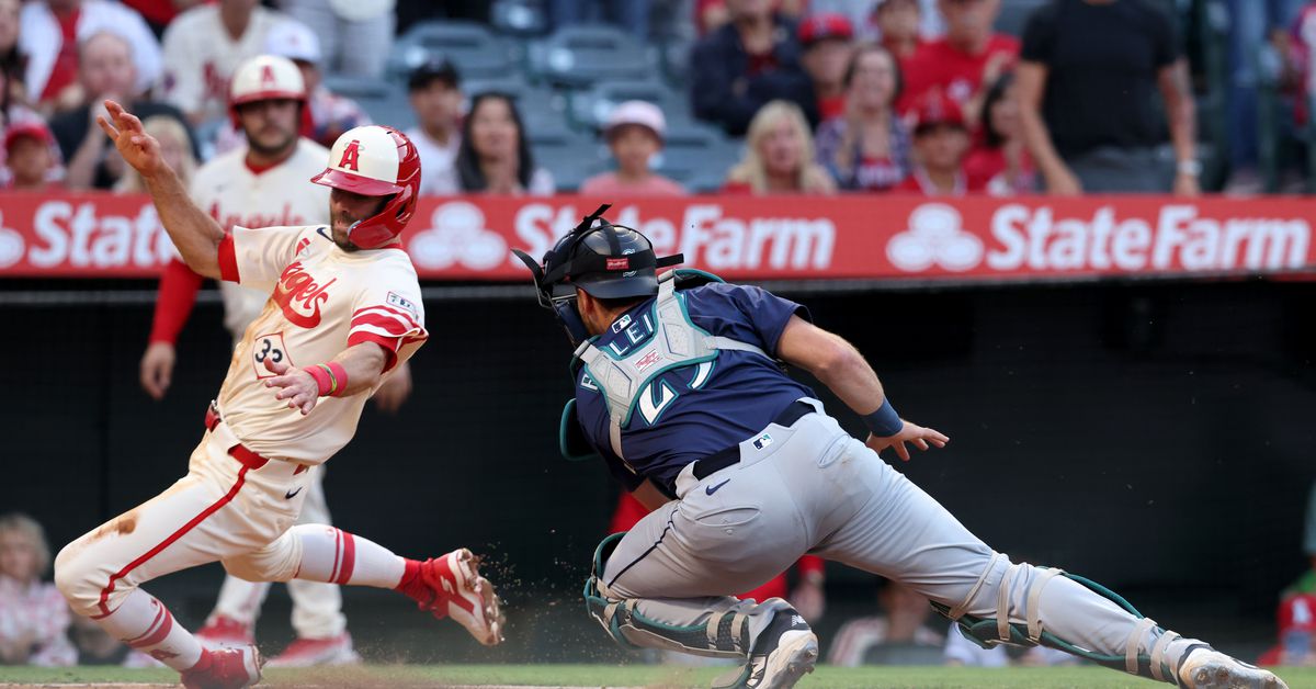 The Mariners keep getting bad news and keep losing, this time 5-4 against the Angels