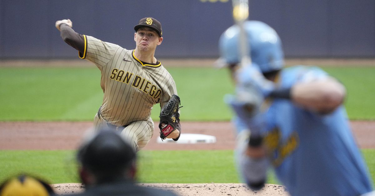 Padres lose to Brewers in walk-off fashion