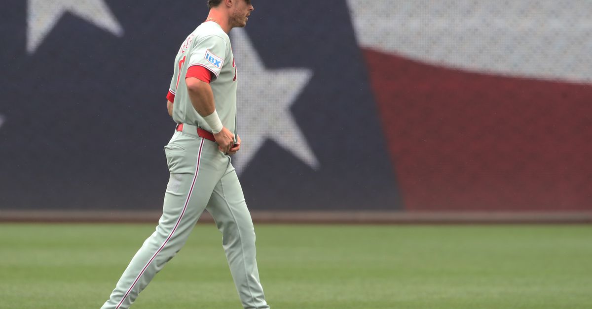 The Notes: The Outfield - The Good Phight