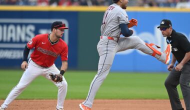 3 Astros Things... - The Crawfish Boxes