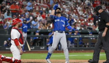 Toronto Blue Jays outlast St. Louis Cardinals after late surge falls just short