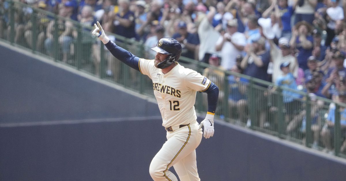 Offense withers as Brewers fall 6-2 to Braves