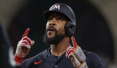 Astros 10, Twins 3: Lewis possibly hurt, Paddack gets pounded