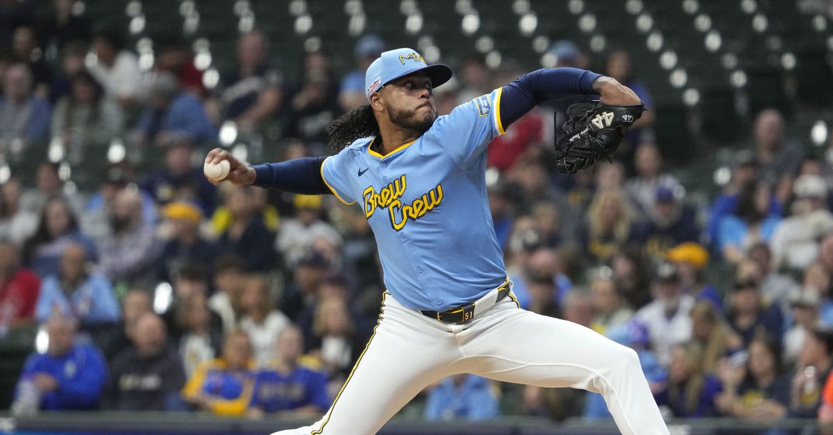 Peralta and bullpen lock down St. Louis in 3-2 win