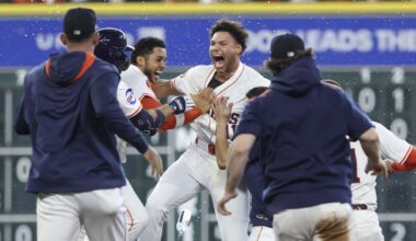 Yankees Rivals: Astros rookie Cam Smith walks off the Twins