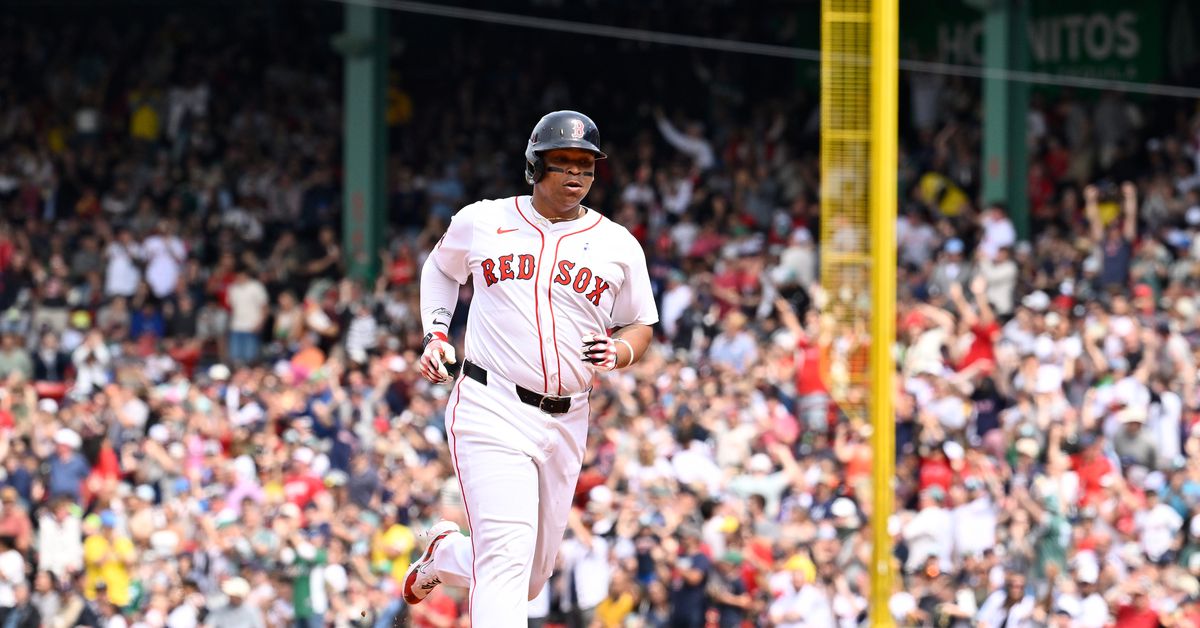 National League West report: Giants get Rafael Devers, Diamondbacks hot