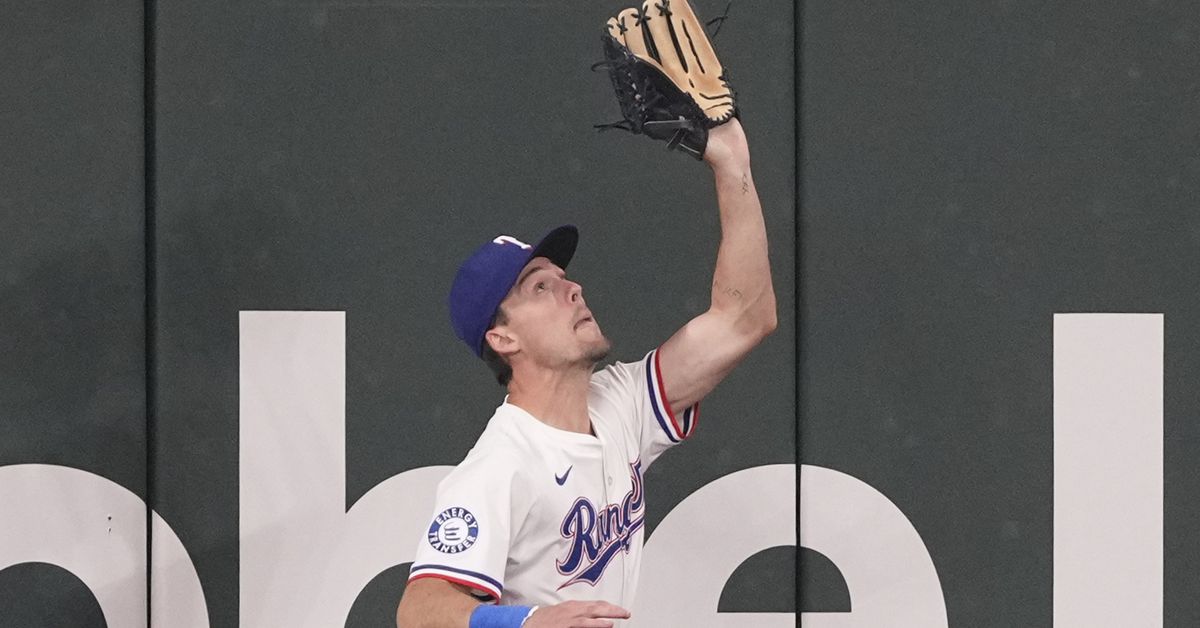 Wednesday Morning Links - Lone Star Ball