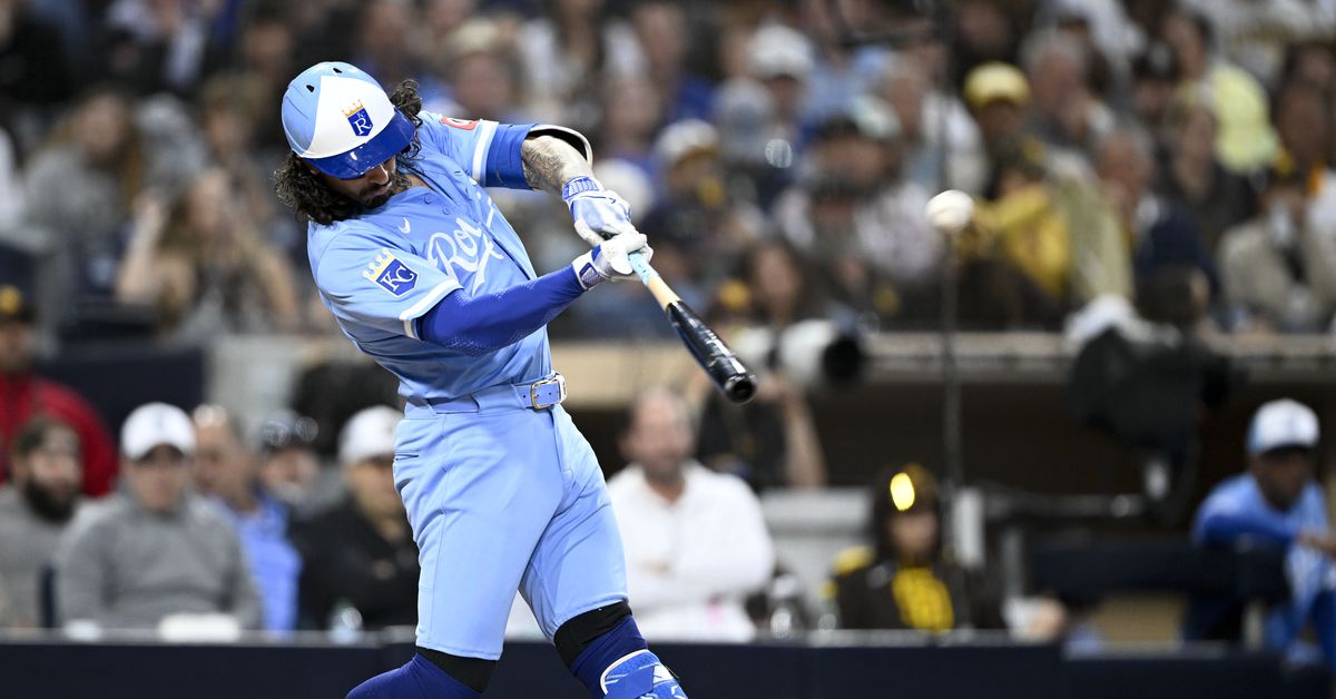 Kansas City Royals get back to .500 with 6-5 win over San Diego Padres