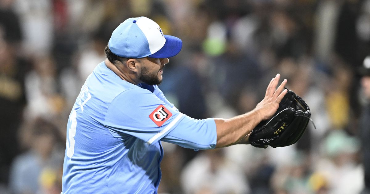 LXXVII - Royals at Padres