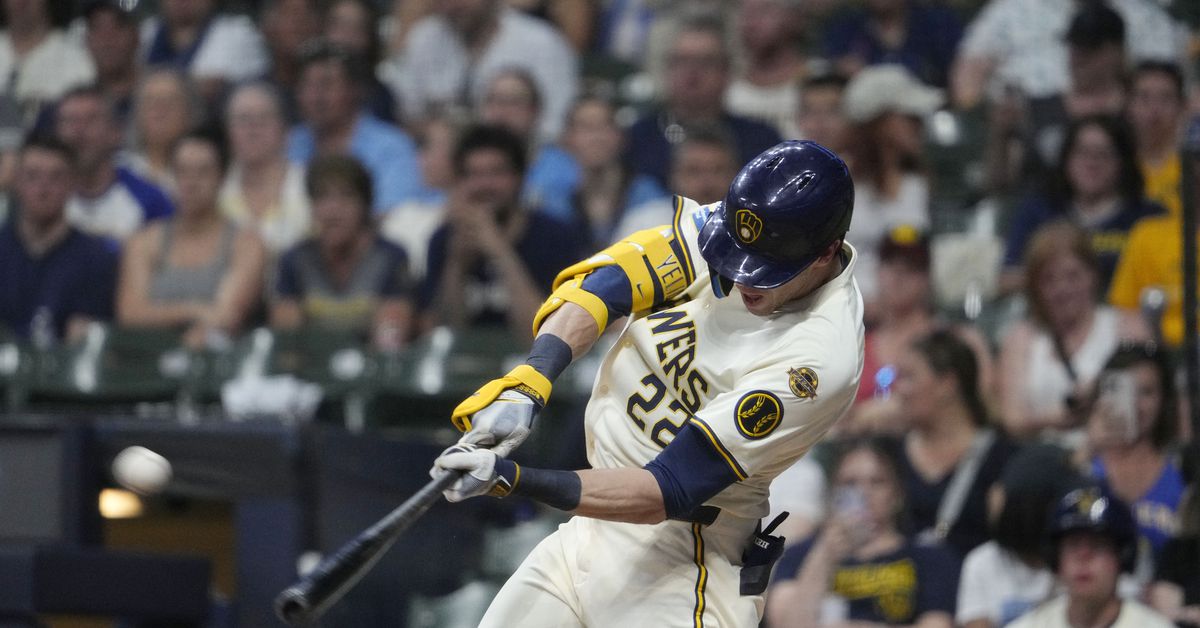 Pirates hang on for 5-4 victory over Brewers