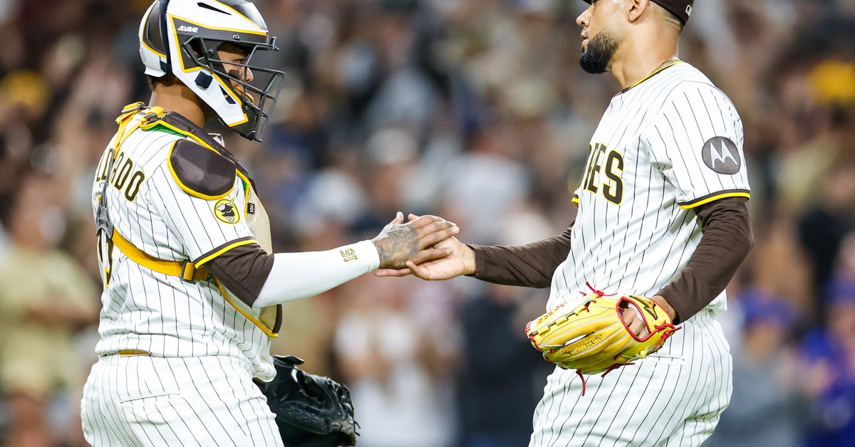 Padres come from behind to beat Nationals