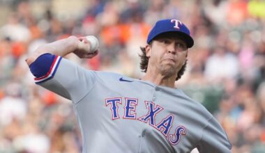 Jacob deGrom flirts with perfection as Texas Rangers claim series