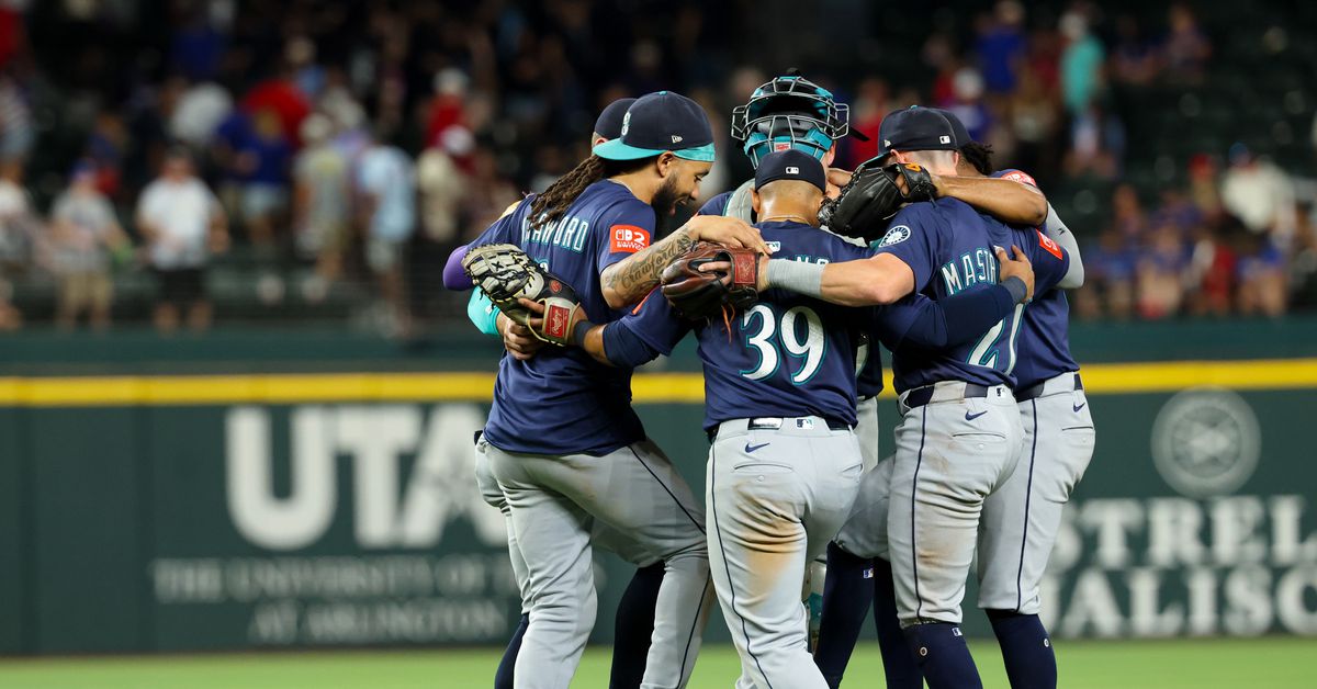 Seattle Mariners beat Texas Rangers on Miles Matrobuoni hit in extras